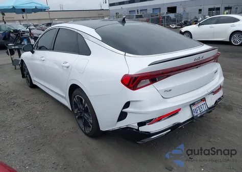 2022 Kia K5 Gt-Line z USA, uszkodzony, nr VIN 5XXG64J27NG133509